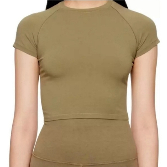 SKIMS New Vintage Raglan Shirt Top T Shirt Army Green Tshirt Xlarge NWT - Picture 1 of 5
